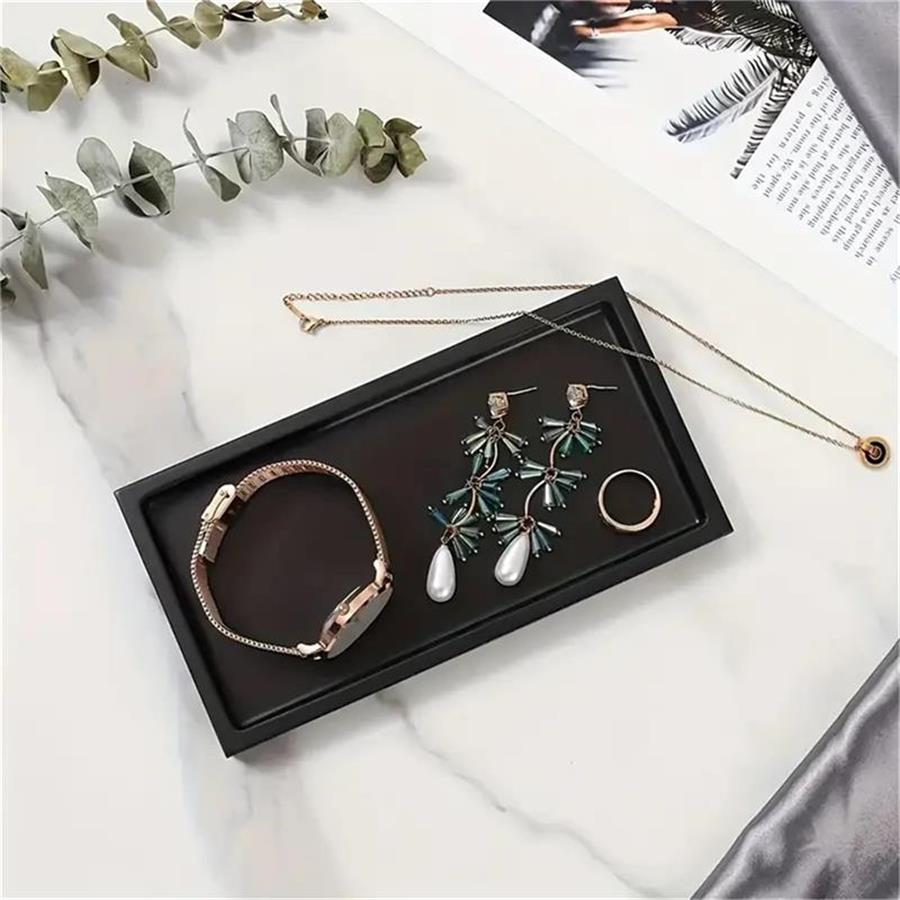 Prostokątna silikonowa tacka d – Zara Home Bathroom Tray recenzja i cena